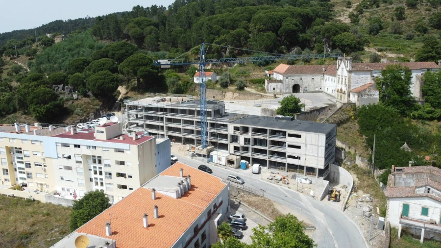 Apartamento T4 para Venda em Sé e São Lourenço