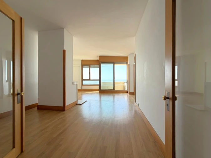Apartamento T4 para Arrendamento em Aldoar, Foz do Douro e Nevogilde Foto 10