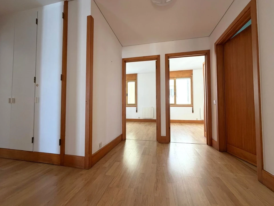 Apartamento T4 para Arrendamento em Aldoar, Foz do Douro e Nevogilde Foto 22