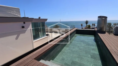 Apartamento T4 para Venda em Carcavelos e Parede