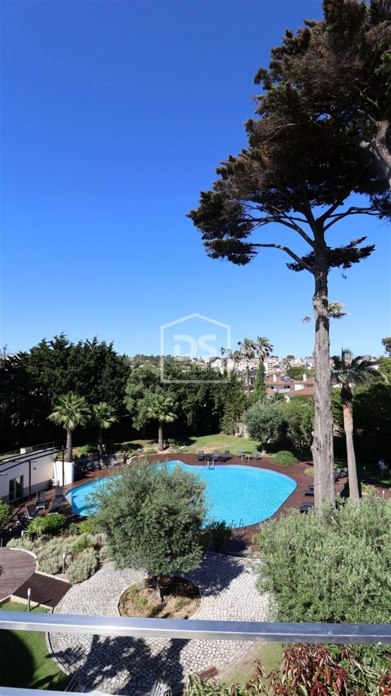 Apartamento T4 para Venda em Carcavelos e Parede Foto 28