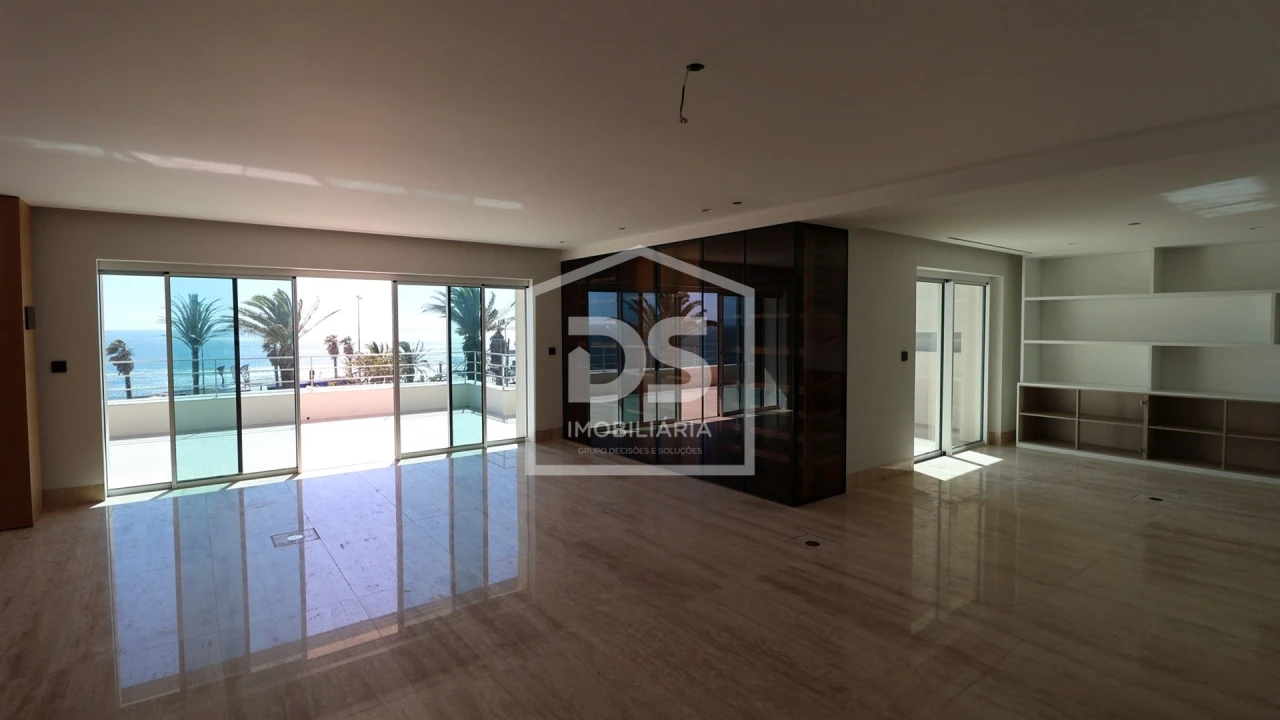 Apartamento T4 para Venda em Carcavelos e Parede Foto 22