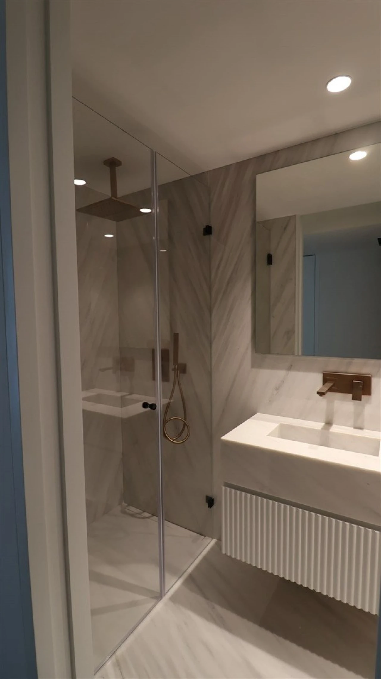 Apartamento T4 para Venda em Carcavelos e Parede Foto 4