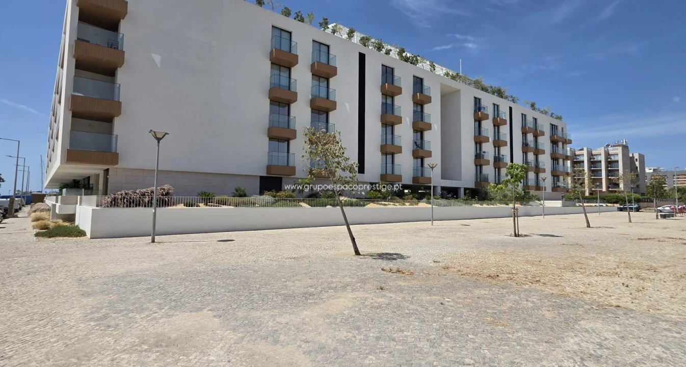 Apartamento T0 para Venda em Olhão Foto 23
