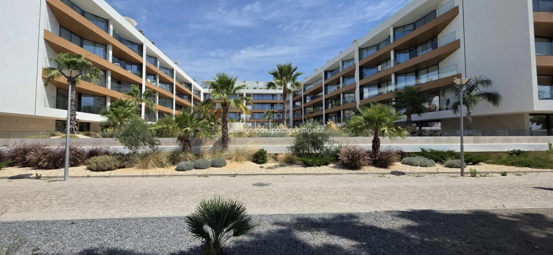 Apartamento T0 para Venda em Olhão Foto 2