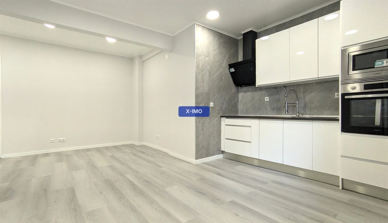 Apartamento T1 para Venda em Venteira Foto 20