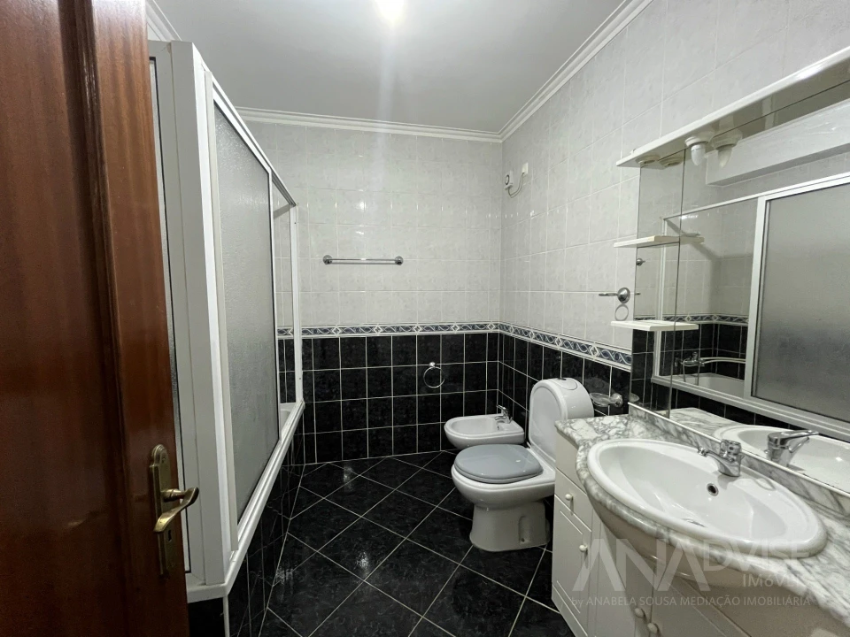 Apartamento T3 para Venda em Satão Foto 17
