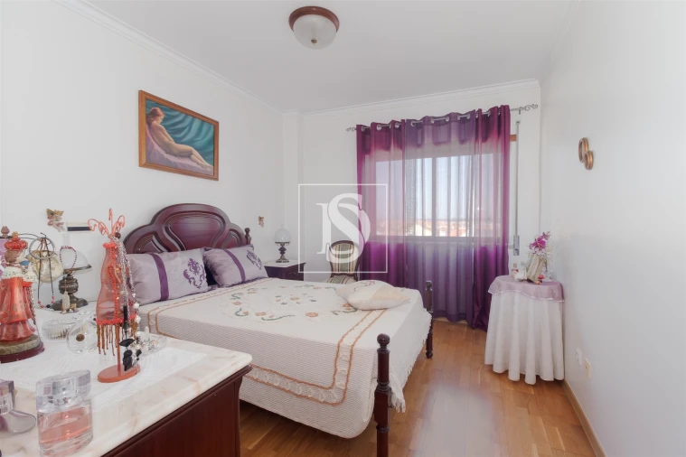 Apartamento T2 para Venda em Barreiro e Lavradio Foto 9
