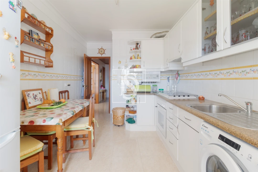 Apartamento T2 para Venda em Barreiro e Lavradio Foto 4