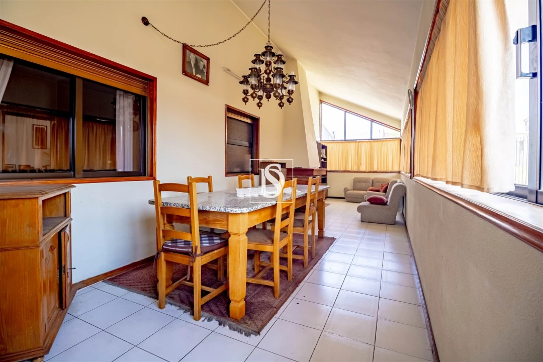 Moradia T5 para Venda em Banho e Carvalhosa Foto 6