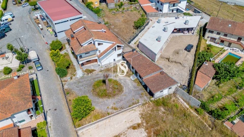Moradia T5 para Venda em Banho e Carvalhosa