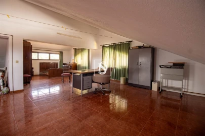 Moradia T5 para Venda em Banho e Carvalhosa