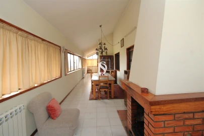 Moradia T5 para Venda em Banho e Carvalhosa