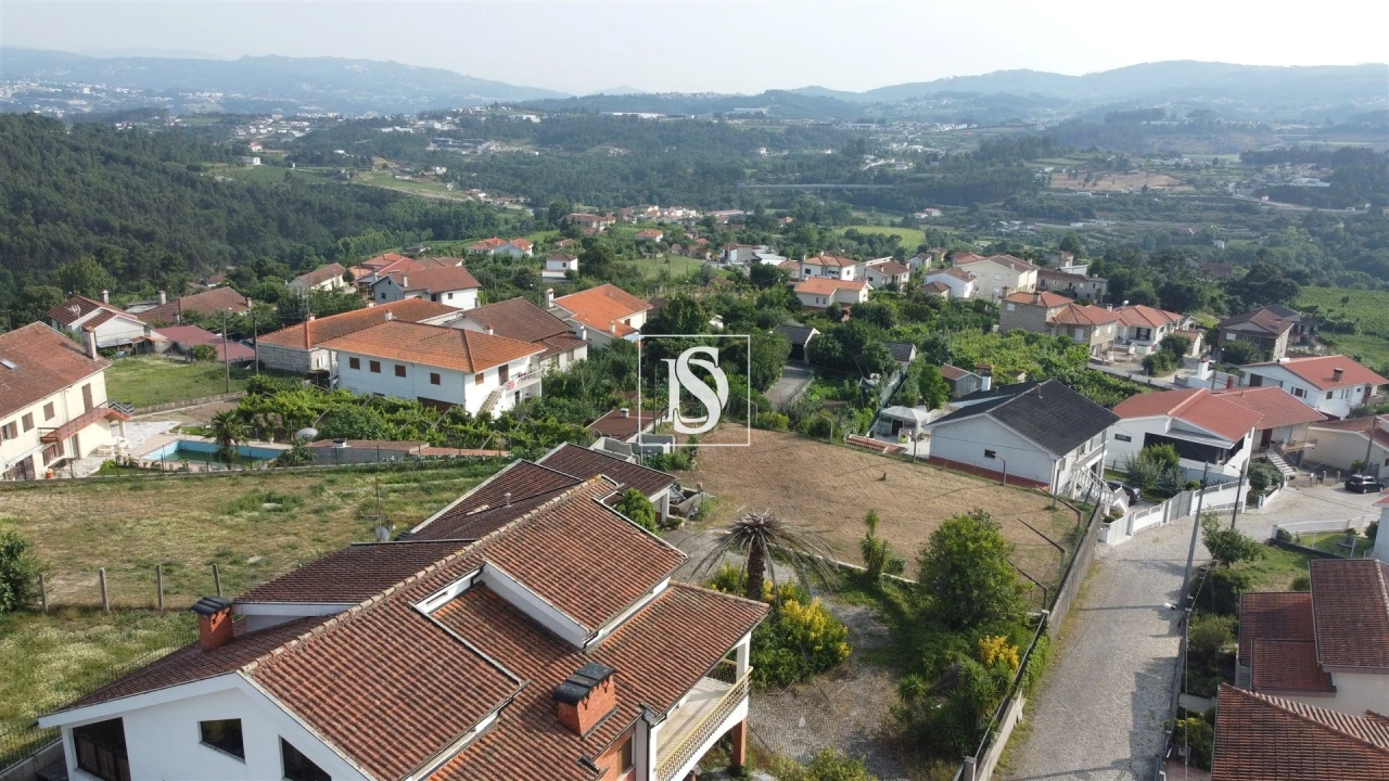 Moradia T5 para Venda em Banho e Carvalhosa Foto 42