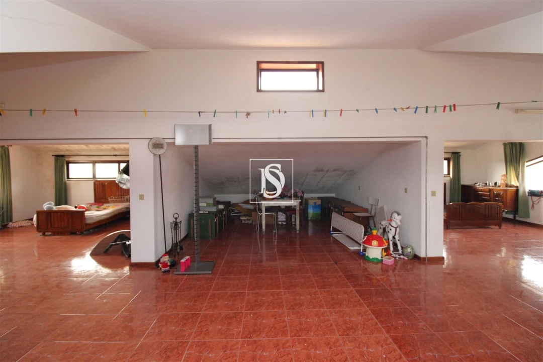 Moradia T5 para Venda em Banho e Carvalhosa Foto 56