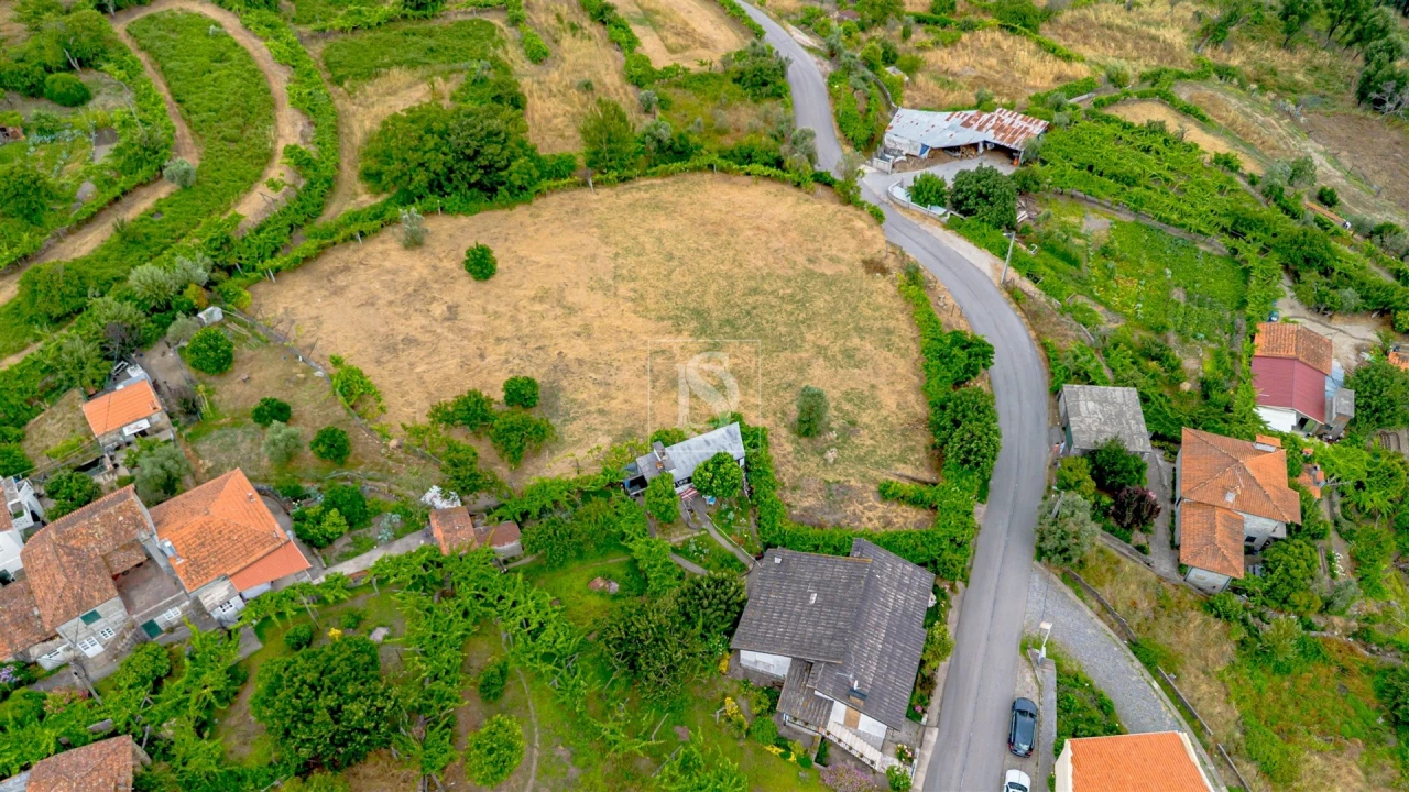 Terreno para Venda em Ancede e Ribadouro Foto 10
