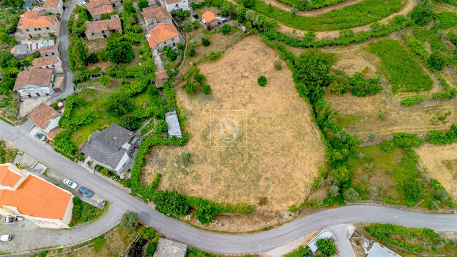 Terreno para Venda em Ancede e Ribadouro Foto 8