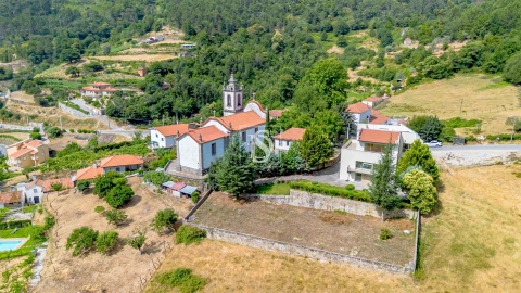 Moradia T5 para Venda em Ancede e Ribadouro