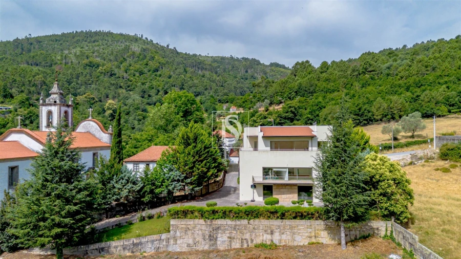 Moradia T5 para Venda em Ancede e Ribadouro Foto 37