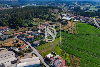 Terreno para Venda em Adães