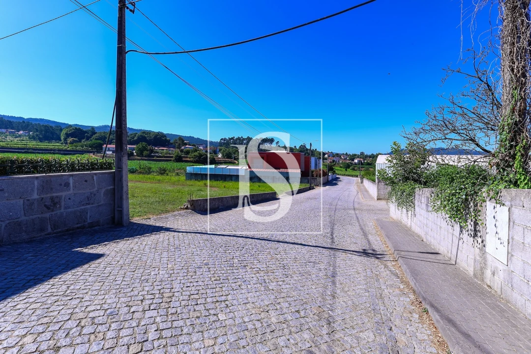 Terreno para Venda em Adães Foto 3