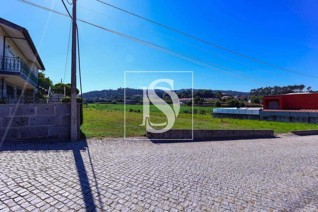 Terreno para Venda em Adães Foto 2
