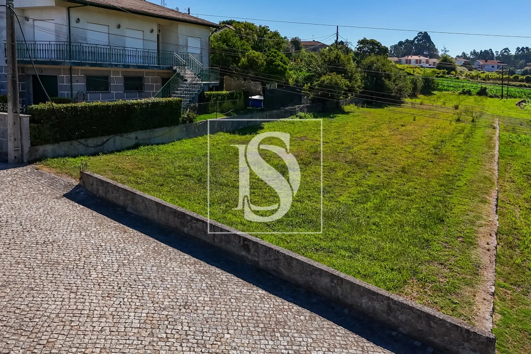 Terreno para Venda em Adães Foto 6