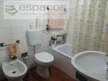Moradia T4 para Venda em Salgueiro do Campo