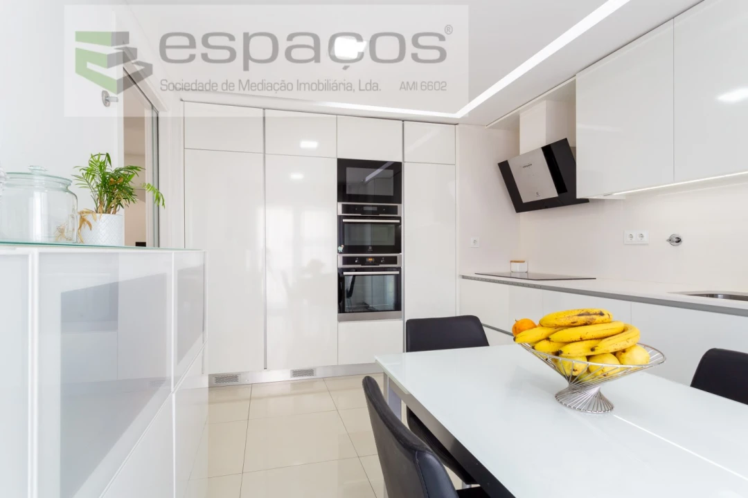 Apartamento T2 para Venda em Santa Iria de Azoia, São João da Talha e Bobadela Foto 9