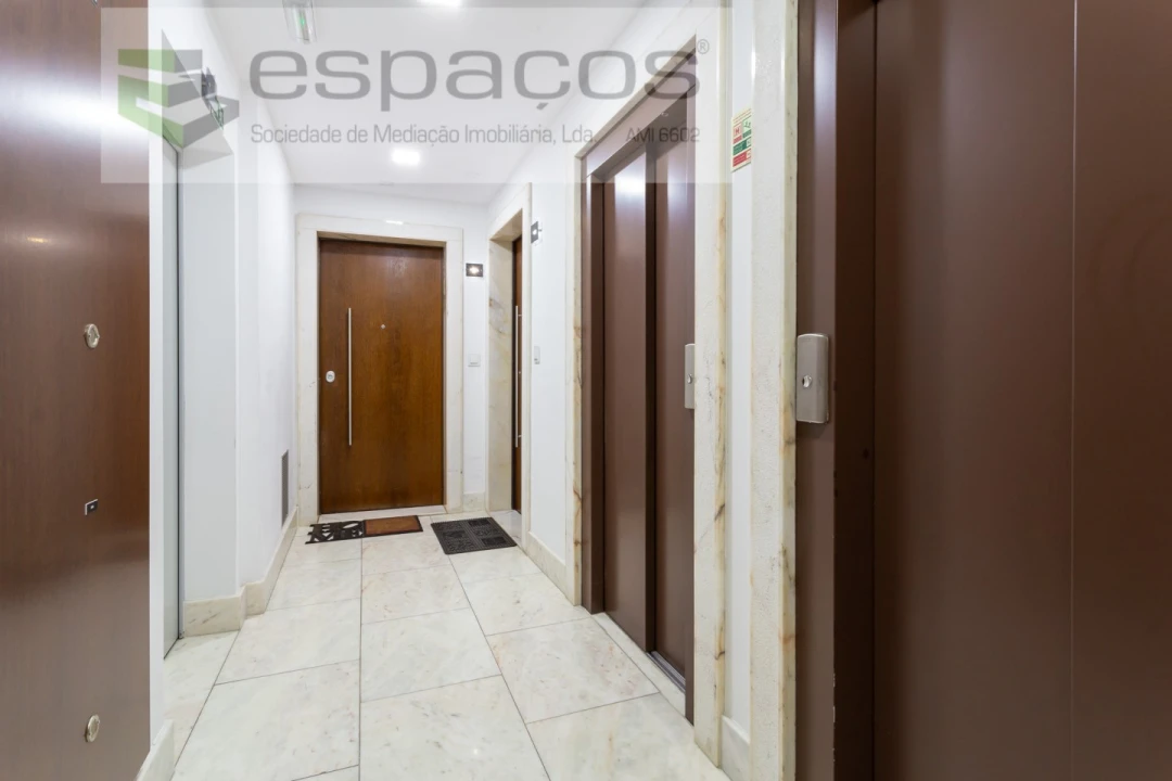 Apartamento T2 para Venda em Santa Iria de Azoia, São João da Talha e Bobadela Foto 23