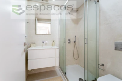 Apartamento T2 para Venda em Santa Iria de Azoia, São João da Talha e Bobadela