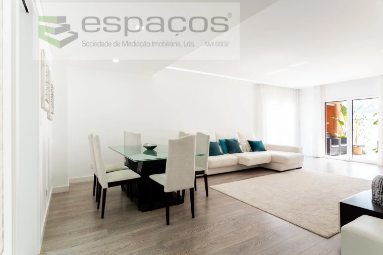 Apartamento T2 para Venda em Santa Iria de Azoia, São João da Talha e Bobadela Foto 2
