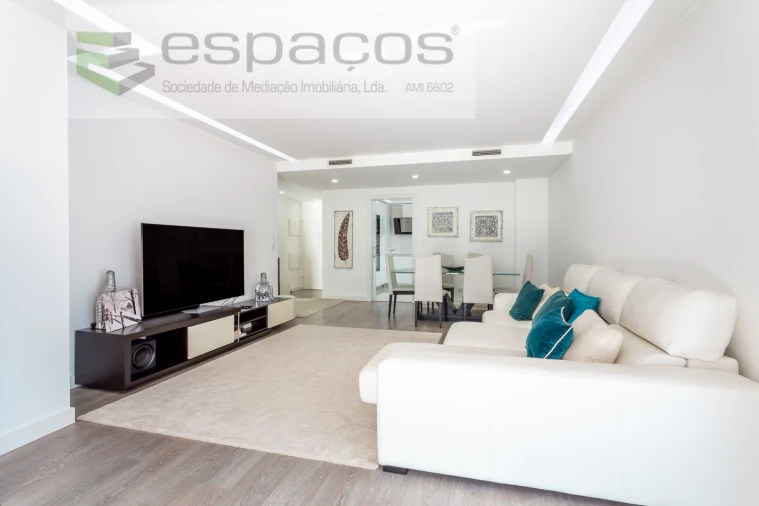 Apartamento T2 para Venda em Santa Iria de Azoia, São João da Talha e Bobadela Foto 4