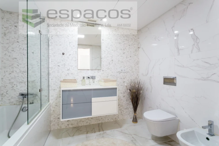 Apartamento T2 para Venda em Santa Iria de Azoia, São João da Talha e Bobadela Foto 12