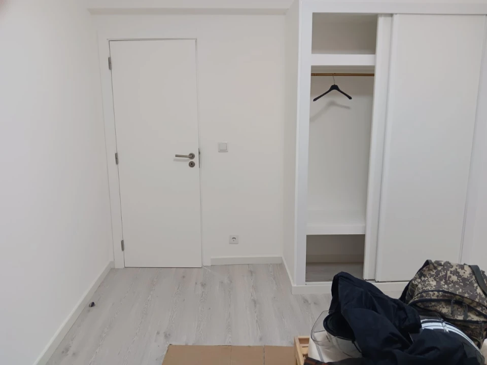 Apartamento para Venda em Massamá e Monte Abraão Foto 13