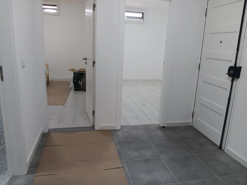 Apartamento para Venda em Massamá e Monte Abraão Foto 19
