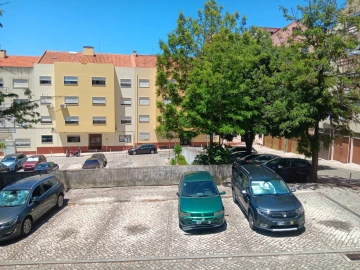 Apartamento para Venda em Massamá e Monte Abraão