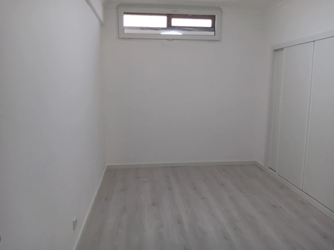 Apartamento para Venda em Massamá e Monte Abraão Foto 10