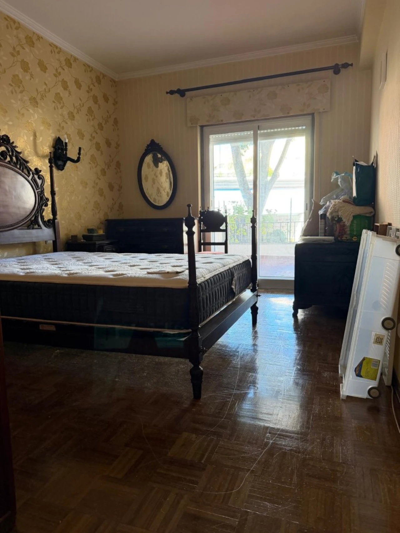 Apartamento T4 para Venda em Carcavelos e Parede Foto 8