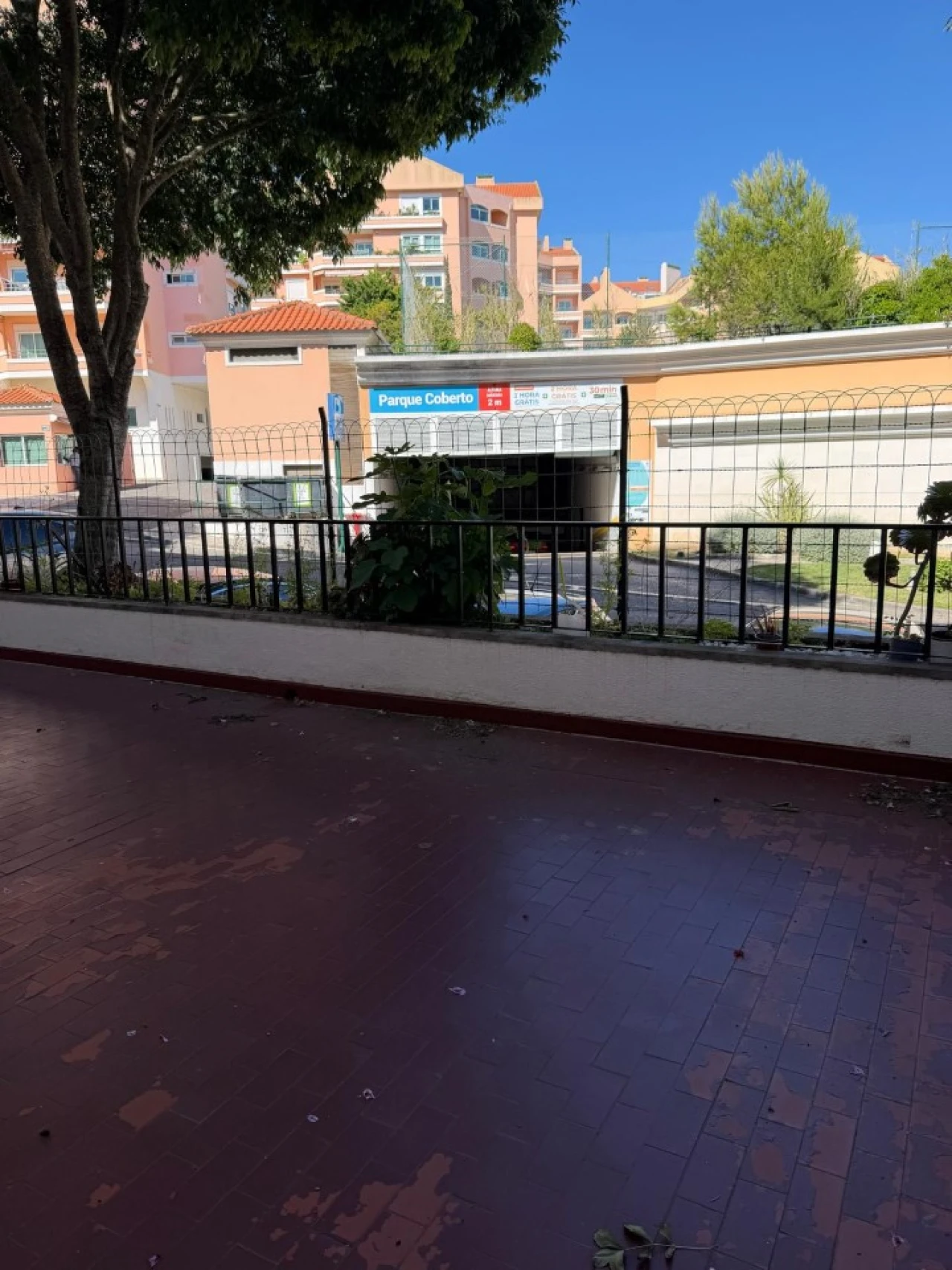 Apartamento T4 para Venda em Carcavelos e Parede Foto 17
