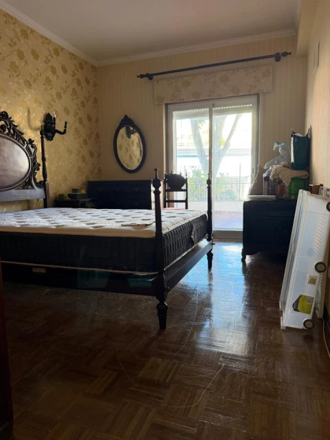 Apartamento T4 para Venda em Carcavelos e Parede