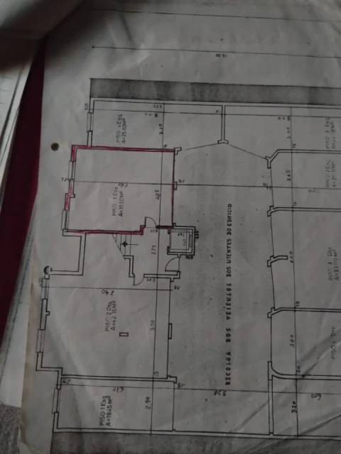 Apartamento T4 para Venda em Carcavelos e Parede