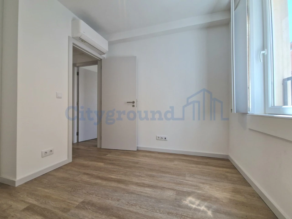 Apartamento T2 para Arrendamento em Penha de França Foto 13