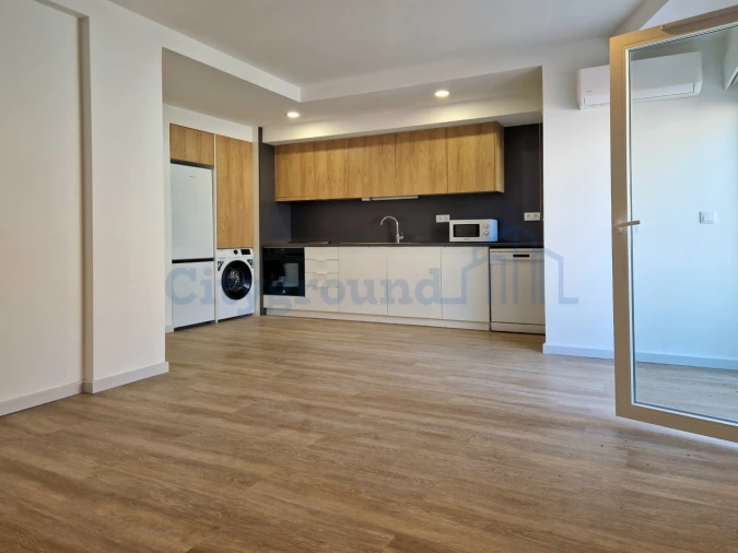 Apartamento T2 para Arrendamento em Penha de França Foto 7
