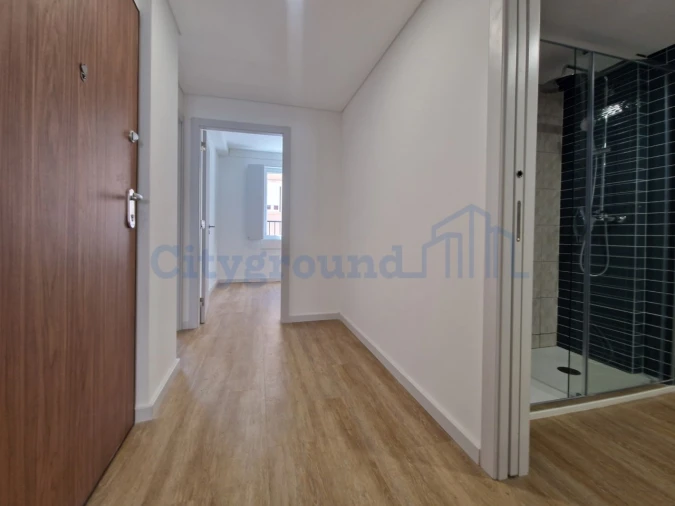 Apartamento T2 para Arrendamento em Penha de França Foto 14