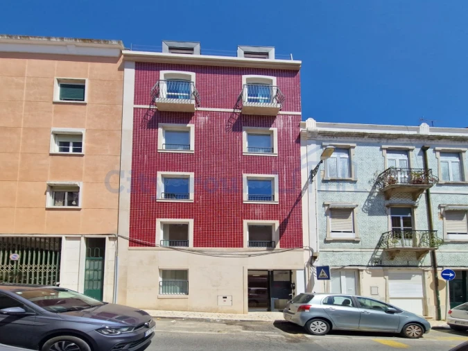 Apartamento T2 para Arrendamento em Penha de França Foto 16