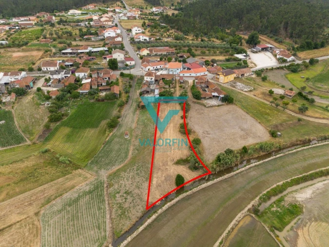 Terreno para Venda em Paião Foto 3