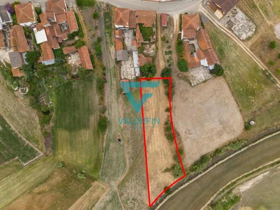 Terreno para Venda em Paião Foto 1