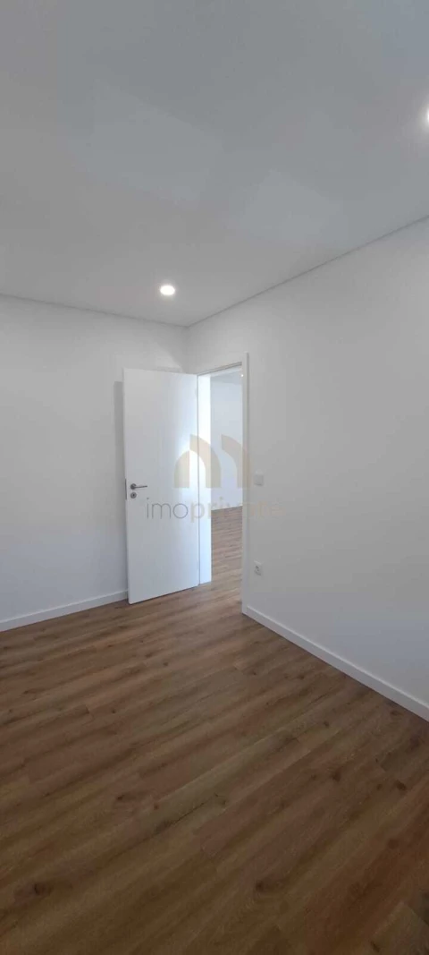 Apartamento T1 para Venda em Caldas de Vizela (São Miguel e São João)