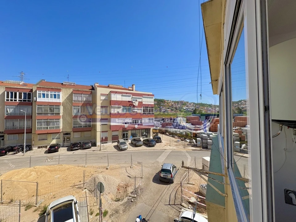 Apartamento T1 para Venda em Odivelas Foto 14